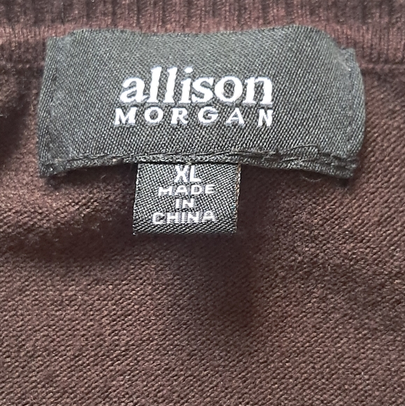 Keyhole sweater - Picture 3 of 8